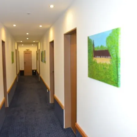 博肯斯特恩酒店 3*